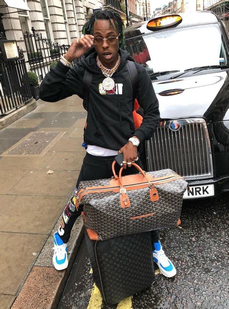 gucci spent 100 on some new socks rich the kid|Rich The Kid .